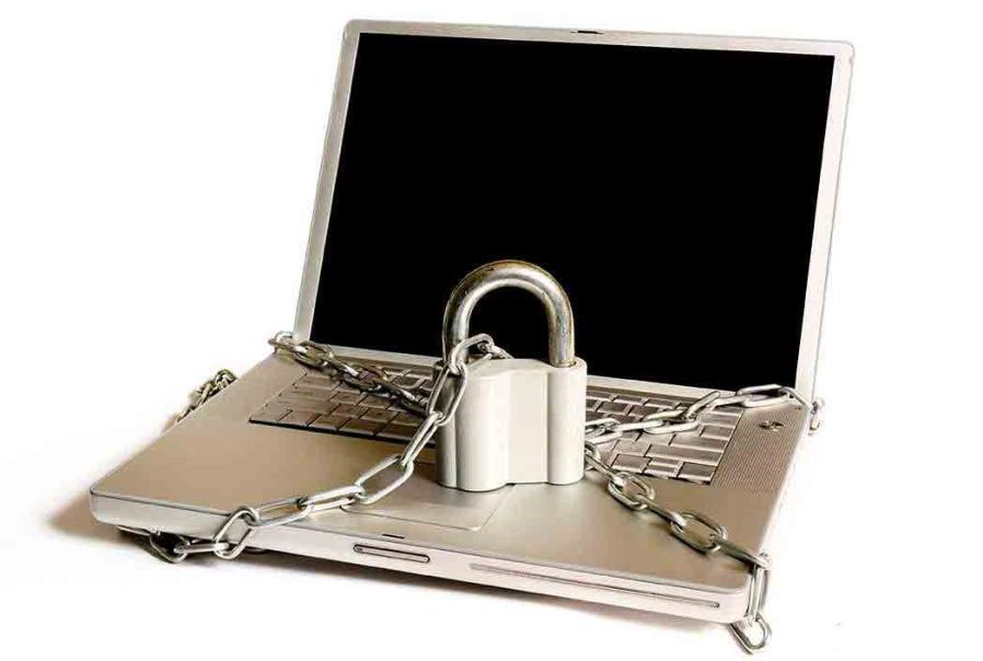 C:\Documents and Settings\Admin\Рабочий стол\proskriptdle.ru_1267725990_1267159779_cybersecurity-laptop1-web.jpg